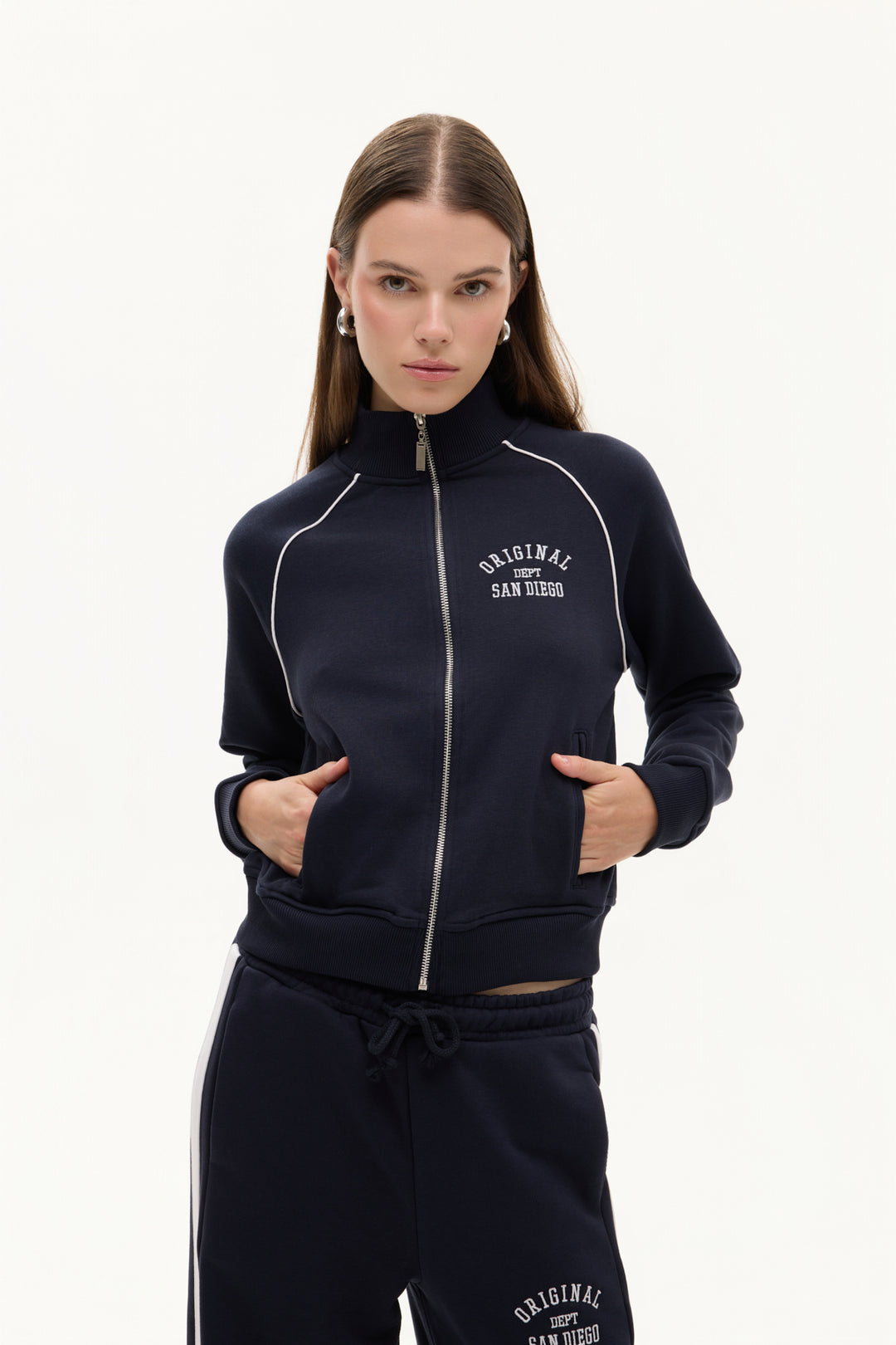 Sırtı Yazı Baskılı Dik Yaka Fermuarlı Sweatshirt Lacivert