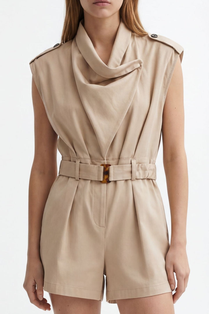 Asimetrik Yaka Kemerli Şort Tulum Bej