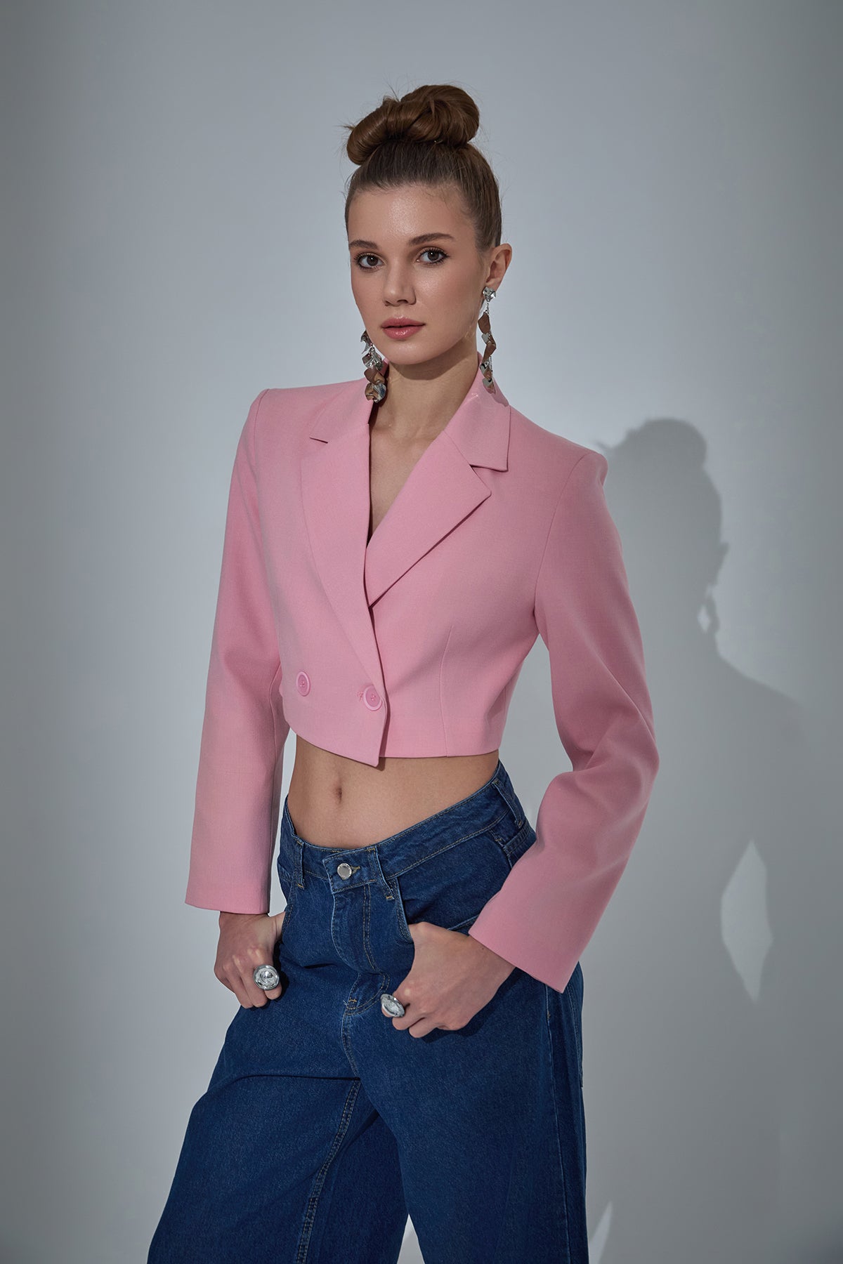 Vatka Detaylı Crop Blazer Ceket Pembe