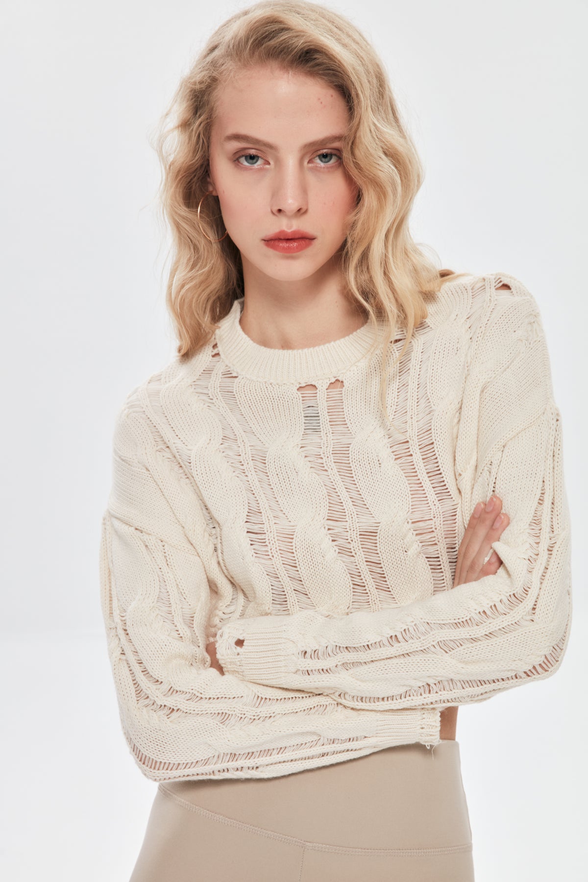 Ripped Detailed Crop Knitwear Cream