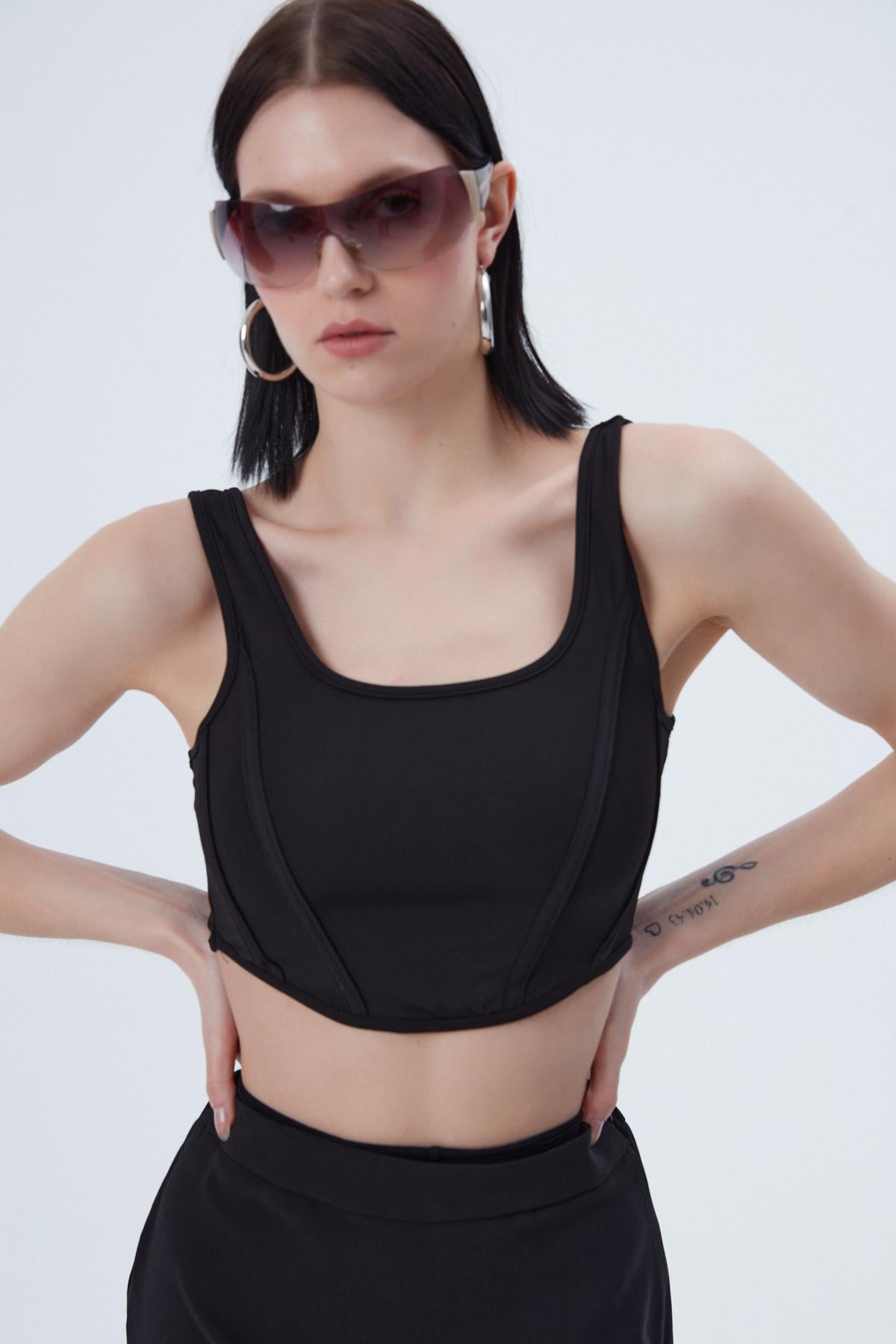 Underwire Strap Crop Blouse Black