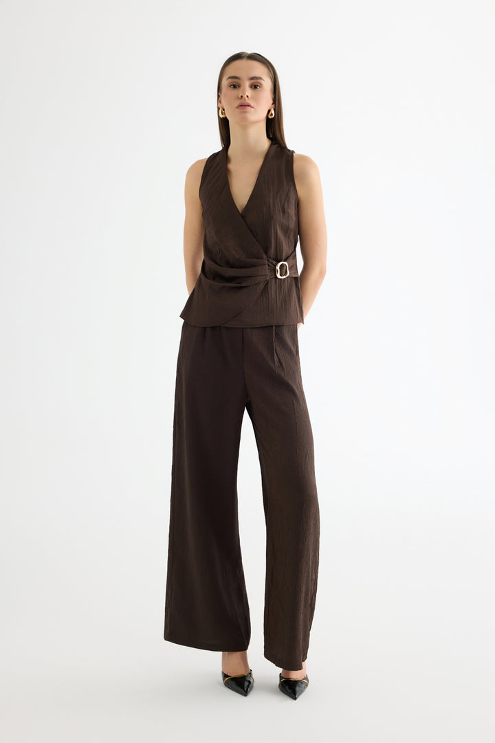 Toka Aksesuarlı Anvelop Bluz Kahverengi