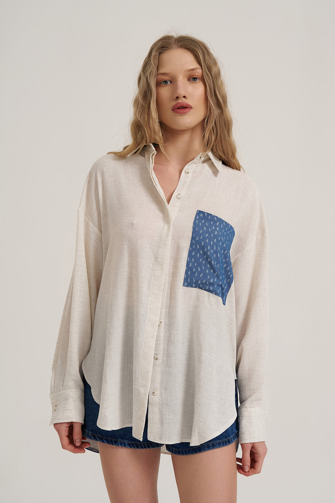 Sırtı Baskı Detaylı Oversize Keten Gömlek Naturel