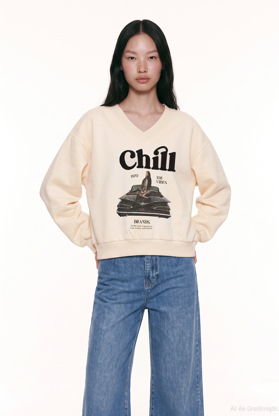 Chill Nakışlı V Yaka Oversize Sweatshirt Bej