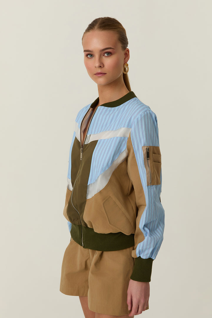 Çizgi Detaylı Fermuarlı Ceket Bej