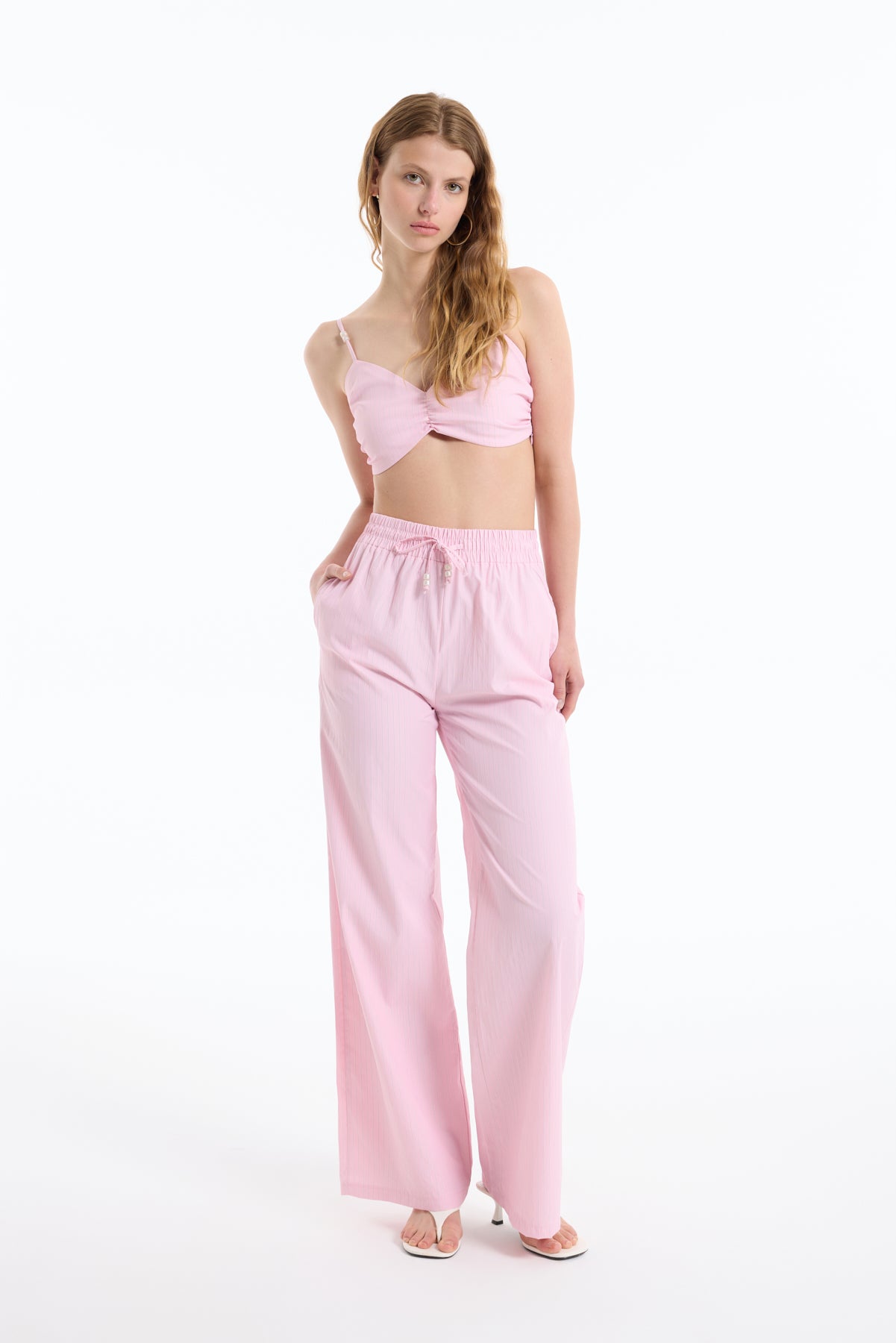 Beli Lastikli İnce Çizgili Geniş Paça Pantolon Pembe
