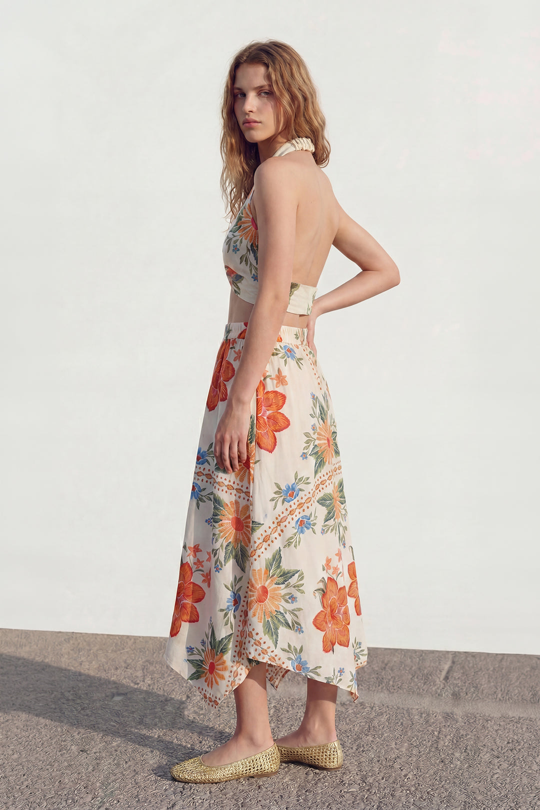 Çiçek Desenli Asimetrik Midi Etek Krem