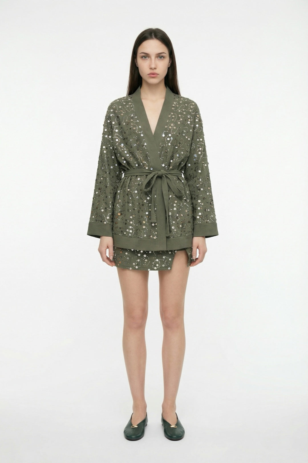 Pul İşlemeli Kuşaklı Kısa Kimono Haki