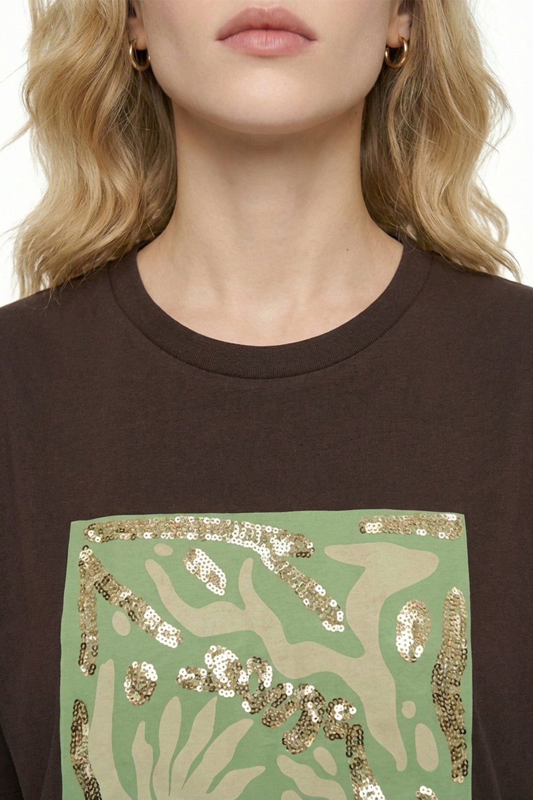 Pul İşlemeli Baskılı Oversize Tişört Kahverengi