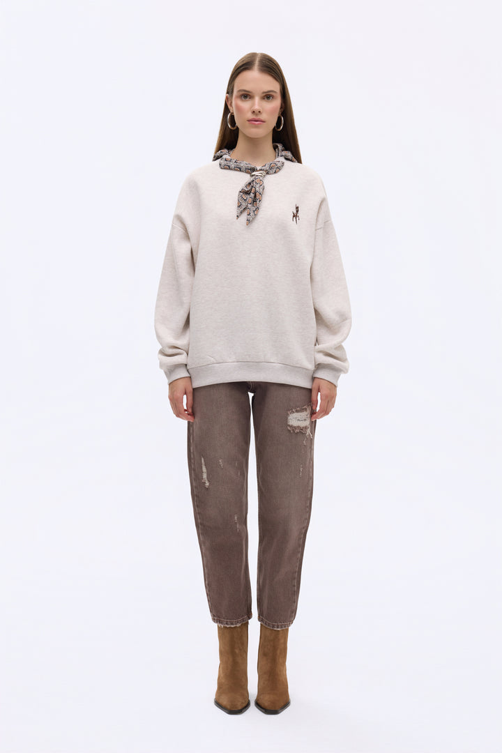Fular Aksesuarlı Bambi Nakışlı Oversize Sweatshirt Bej