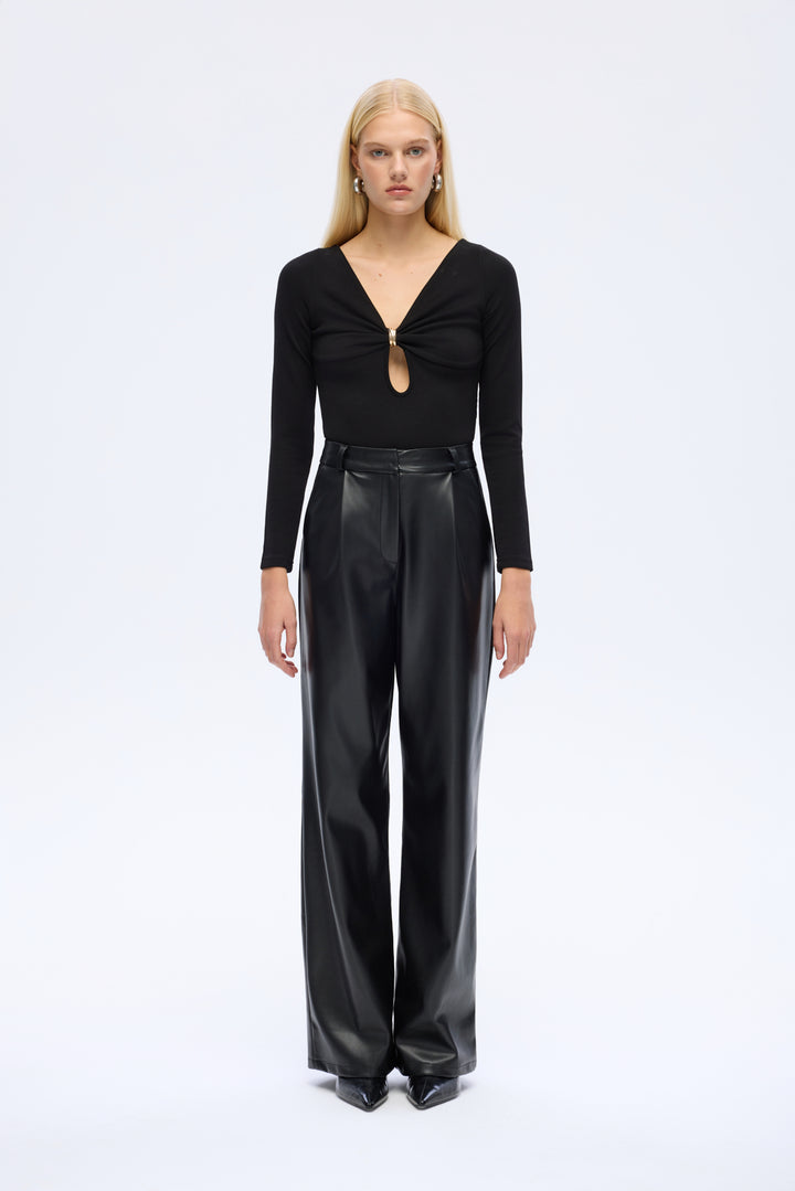 Halka Aksesuarlı Uzun Kollu Bodysuit Siyah