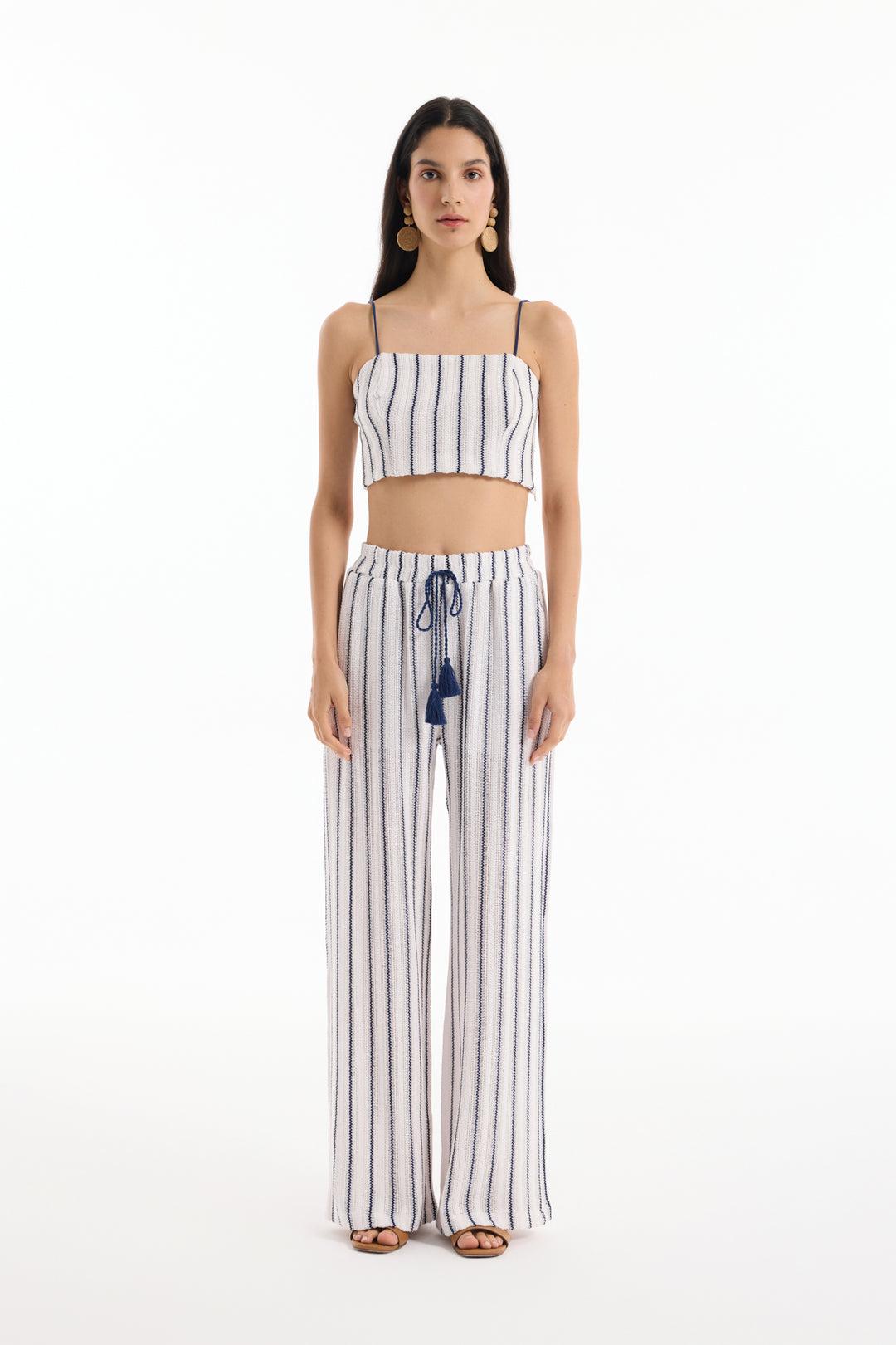 Çizgi Detaylı Askılı Crop Bluz Ekru