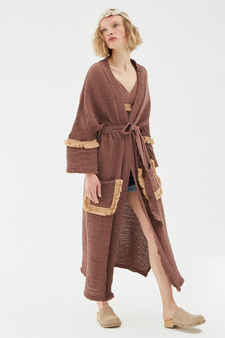 Nakışlı Püsküllü Uzun Kimono Kahverengi