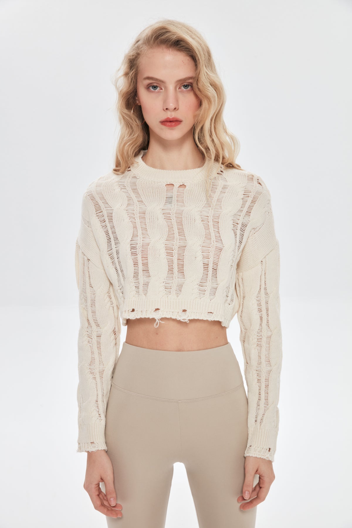 Ripped Detailed Crop Knitwear Cream