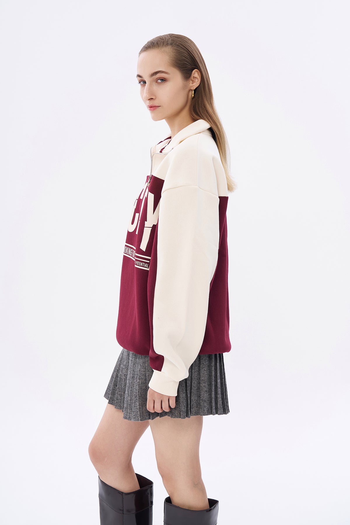 Renk Bloklu Yazılı Oversize Sweatshirt Bej