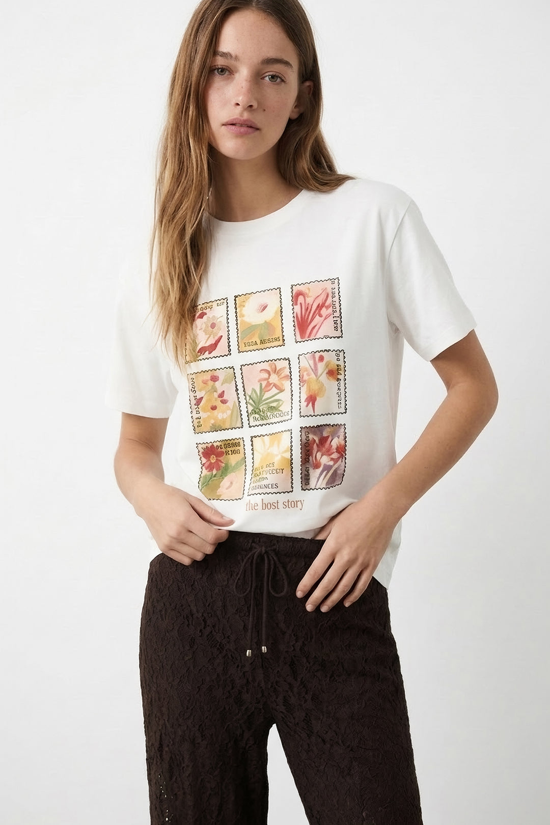 Çiçek Kolaj Baskılı Oversize Tişört Ekru
