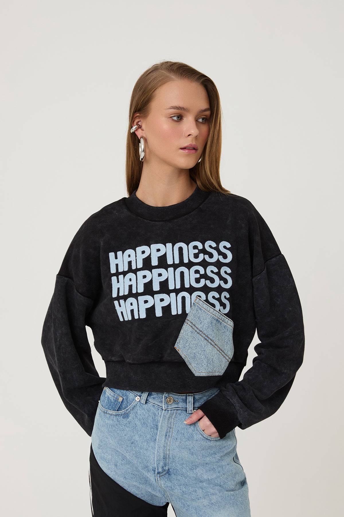 Kot Cep Detaylı Crop Sweatshirt Siyah