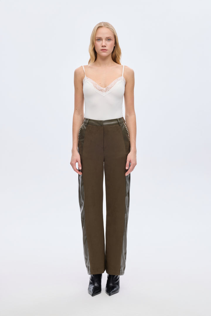 Dantel Yaka Askılı Bodysuit Ekru