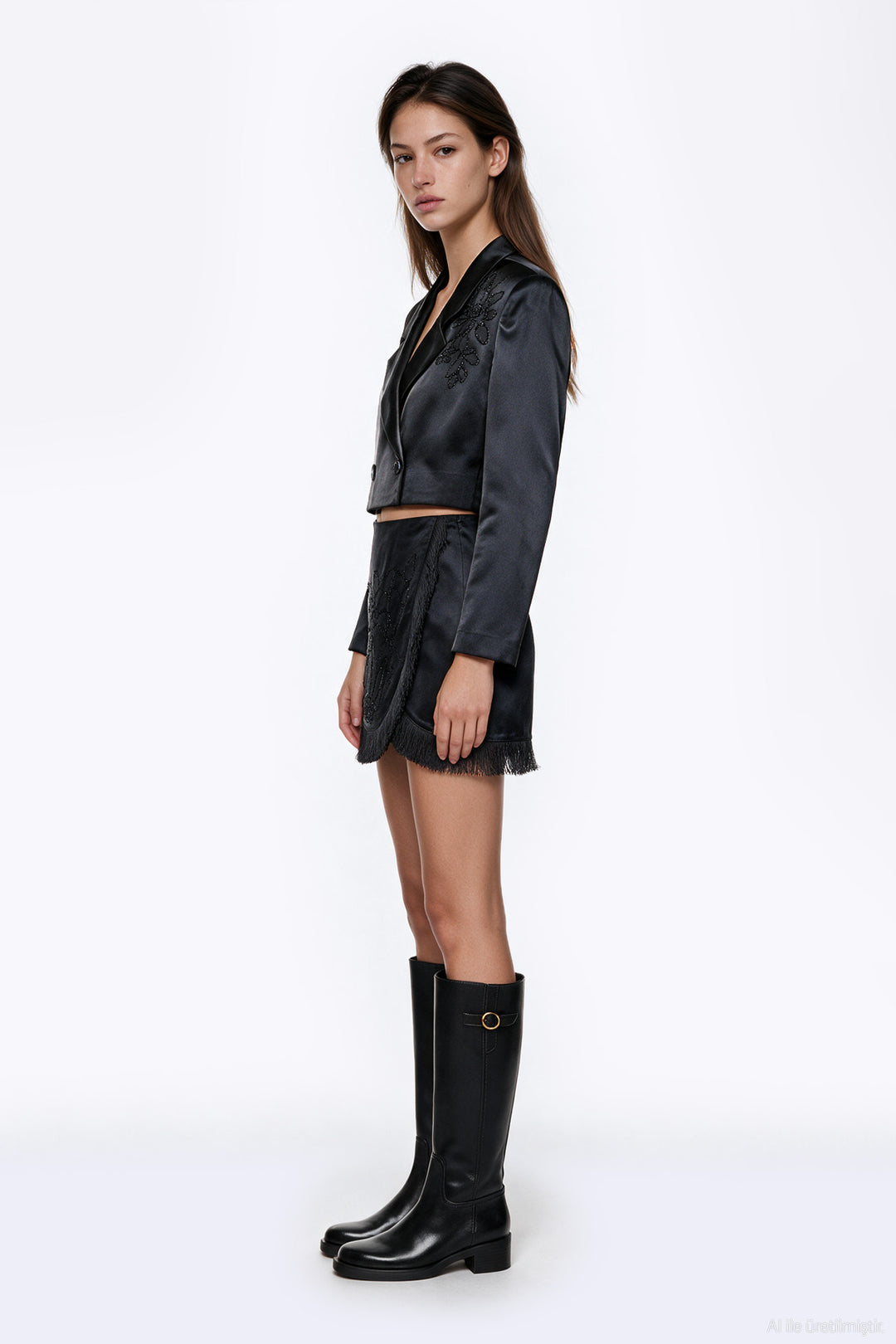 Boncuk İşlemeli Saten Crop Blazer Ceket Siyah