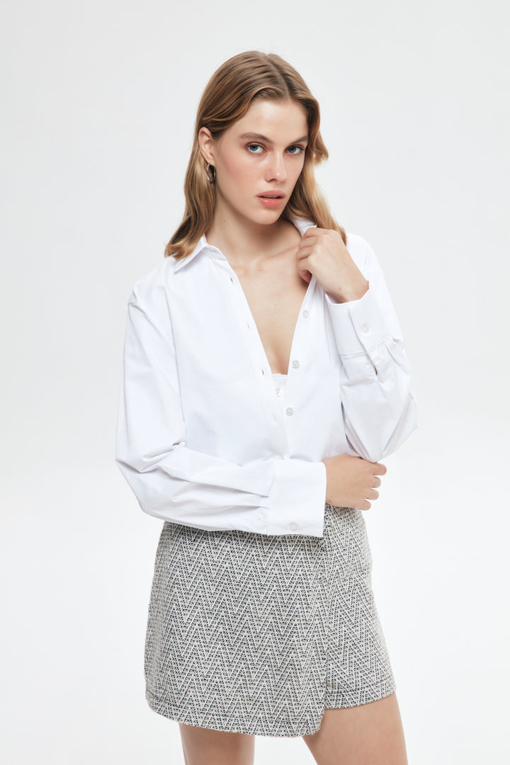 White Shirt with Underwire Waist Detail