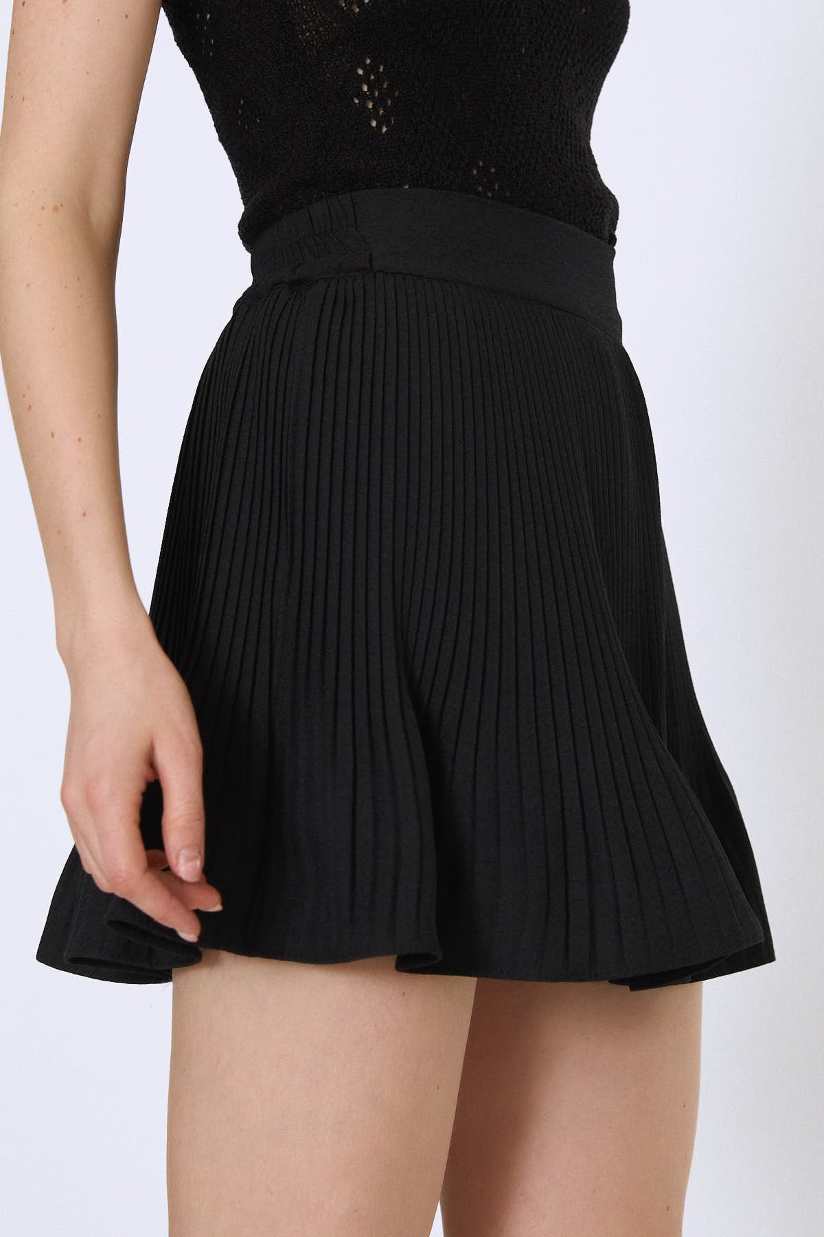 Pleated Mini Skirt With Shorts Black
