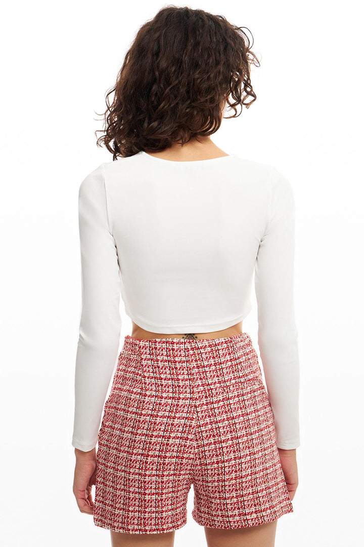 Önü Halka Detaylı Crop Bluz Ekru