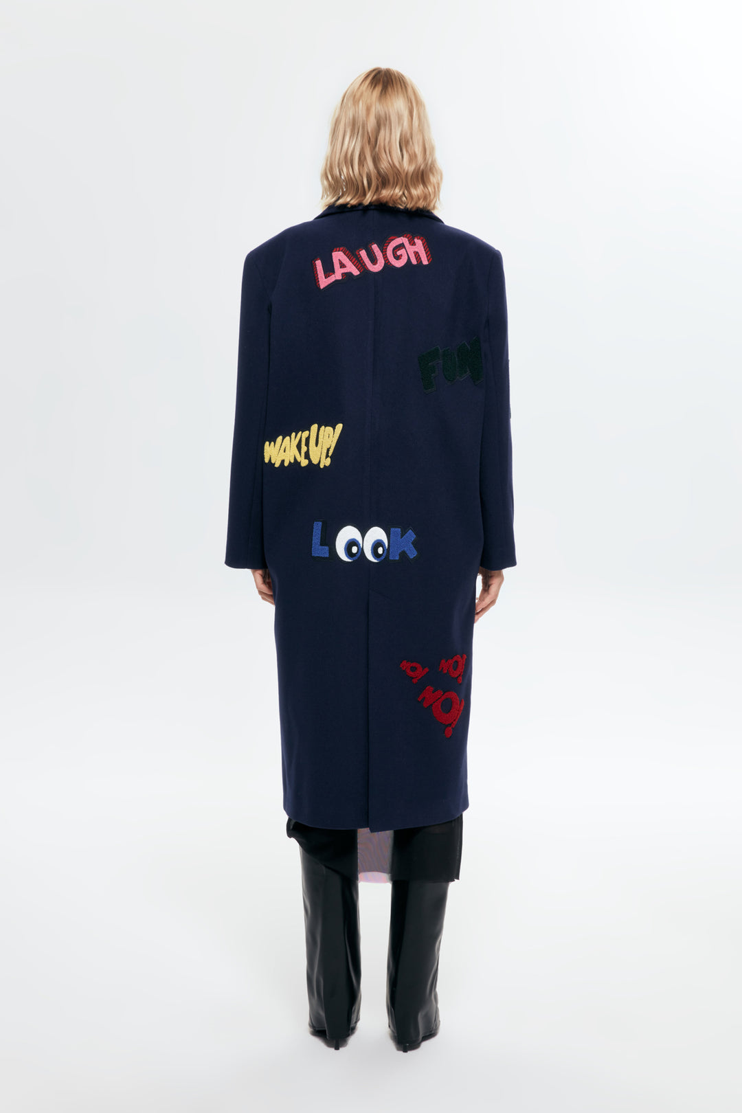 Nakış Detaylı Kaşe Uzun Kaban Lacivert