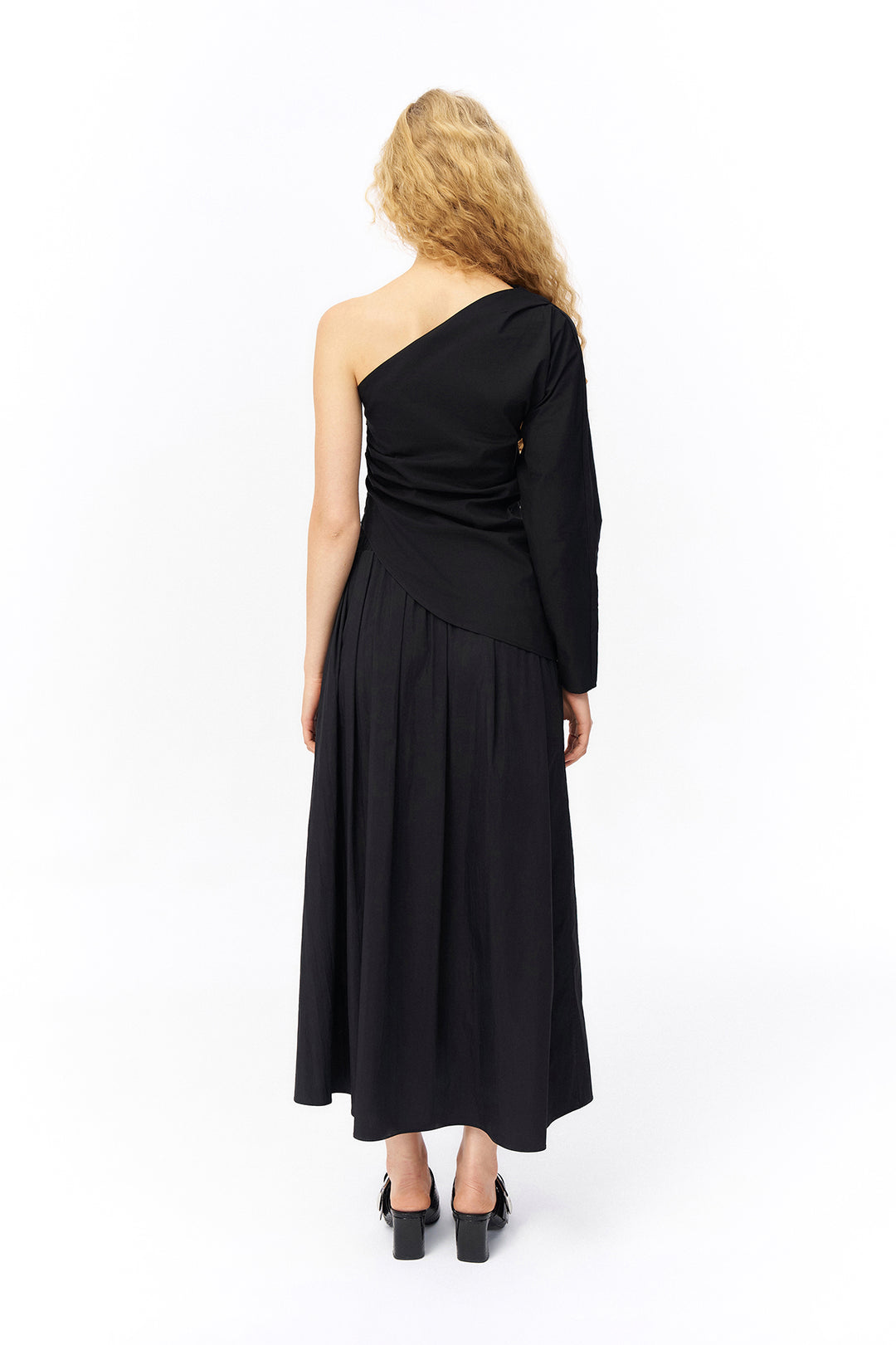 Drape Detaylı Tek Omuz Bluz Siyah