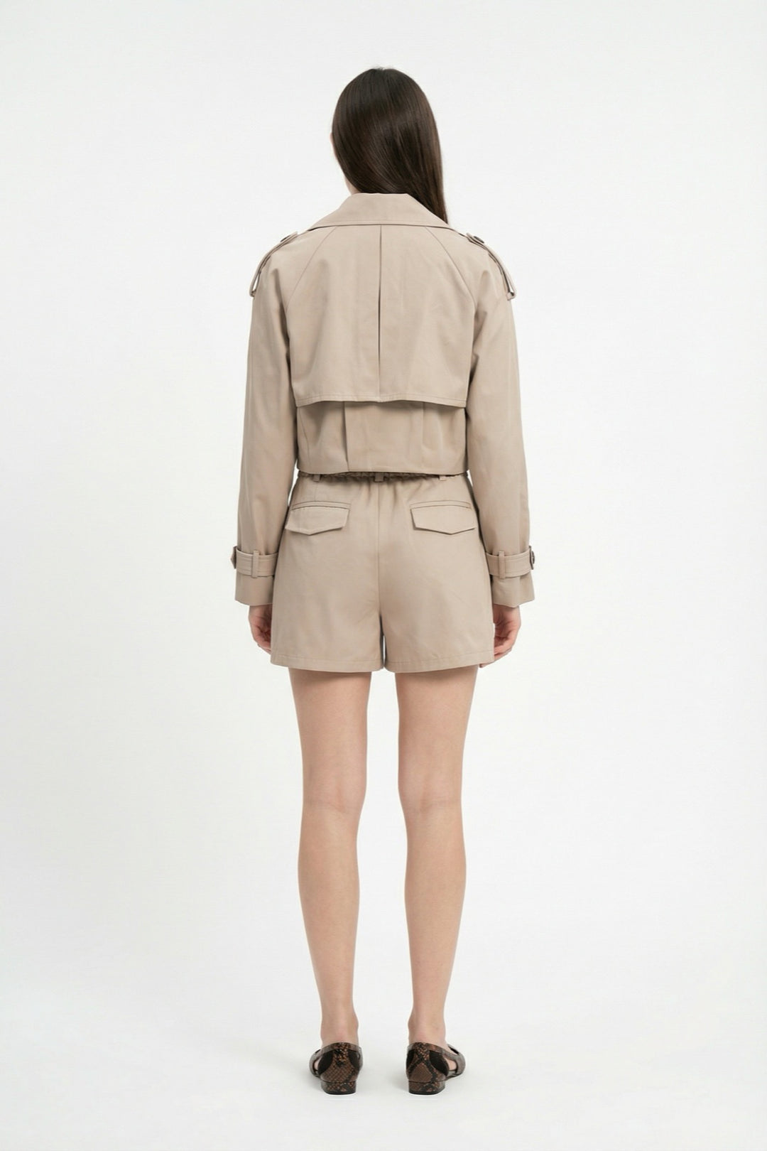 Kemerli Ön Yırtmaçlı Mini Şort Etek Bej