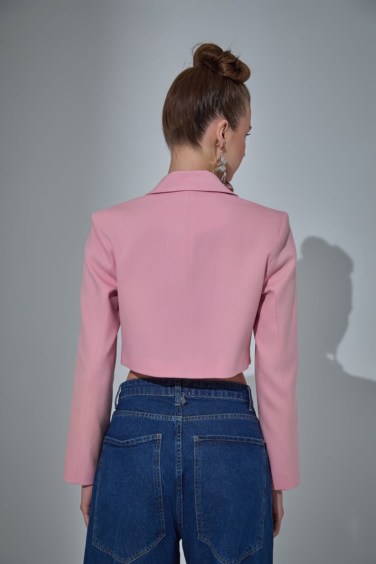 Vatka Detaylı Crop Blazer Ceket Pembe