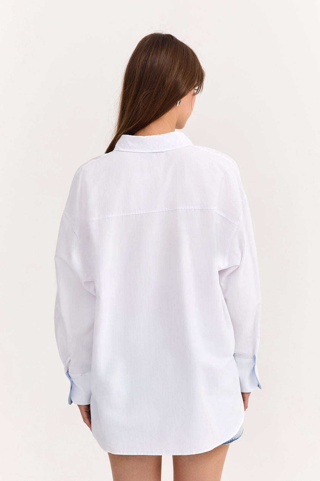 Yakası Çizgi Detaylı Gömlek Beyaz