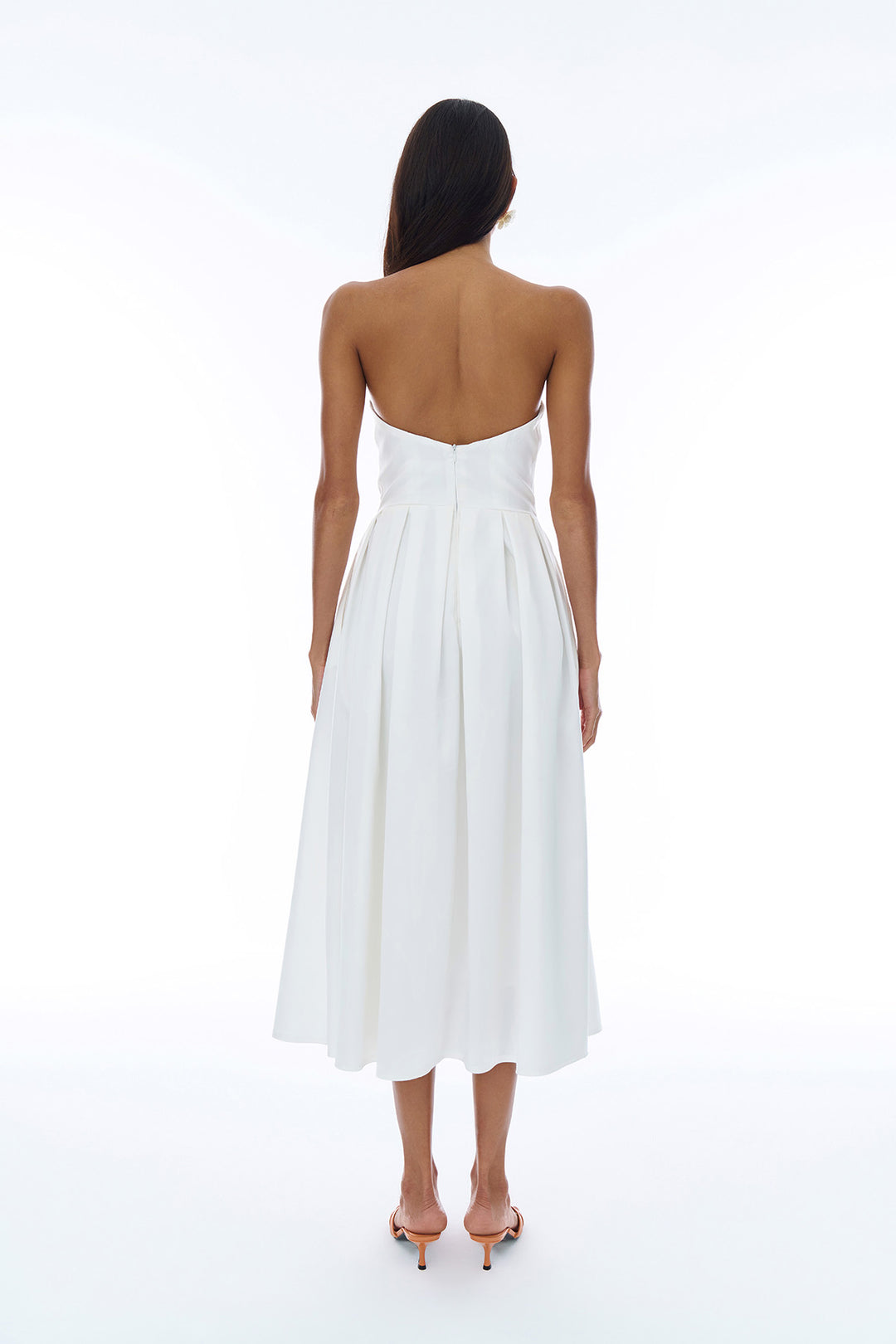 Kalp Yaka Straplez Pileli Elbise Ekru