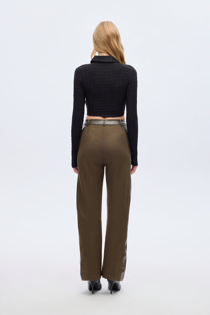 Gofre Dokulu Fermuarlı Crop Bluz Siyah