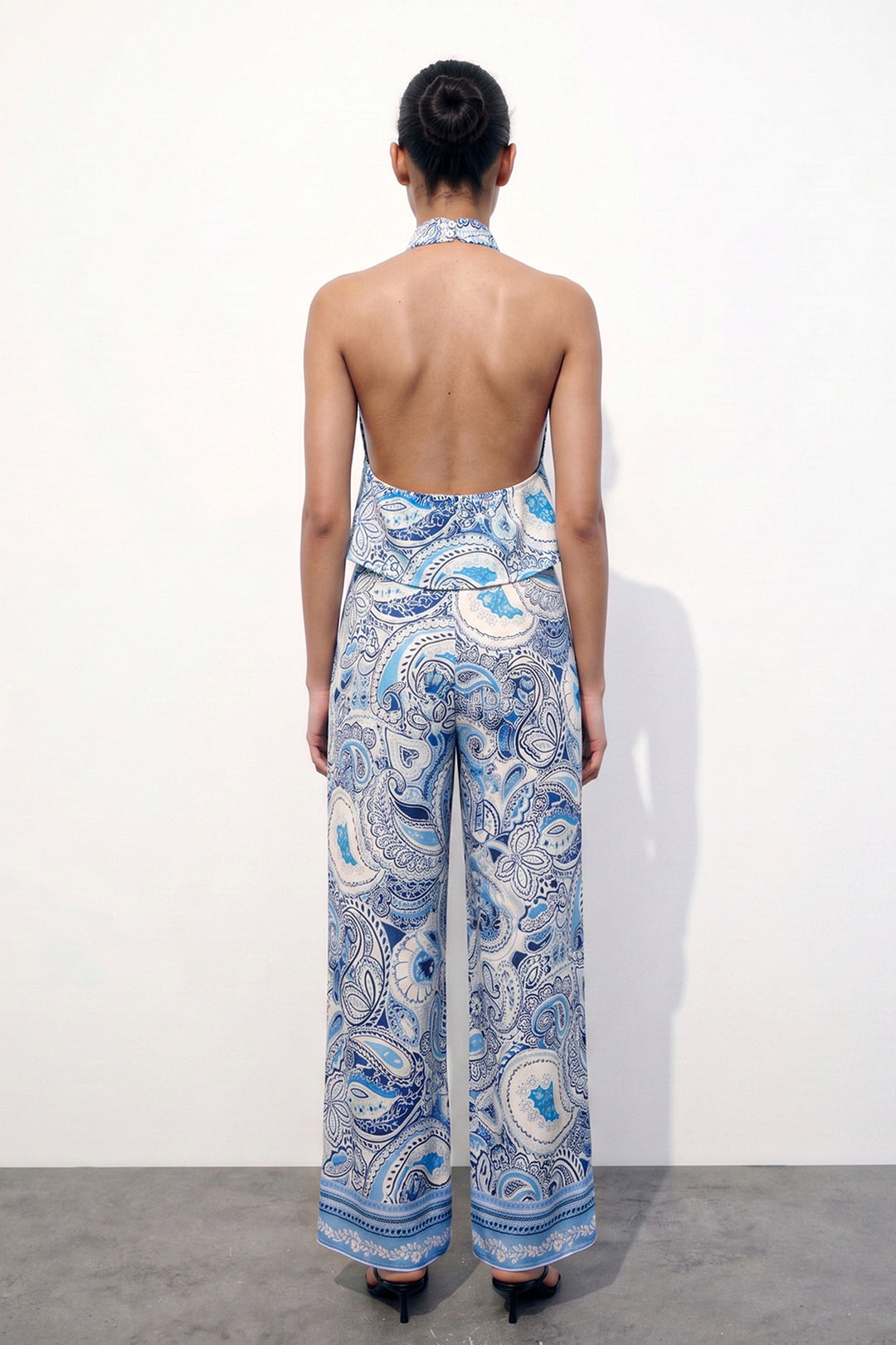 Degaje Yaka Şal Desenli Bluz Mavi