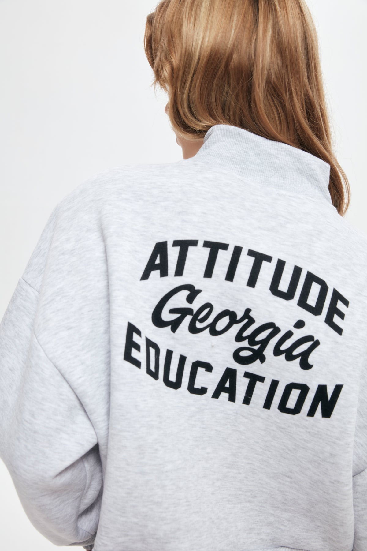 Sırtı Yazı Baskılı Crop Sweatshirt Gri