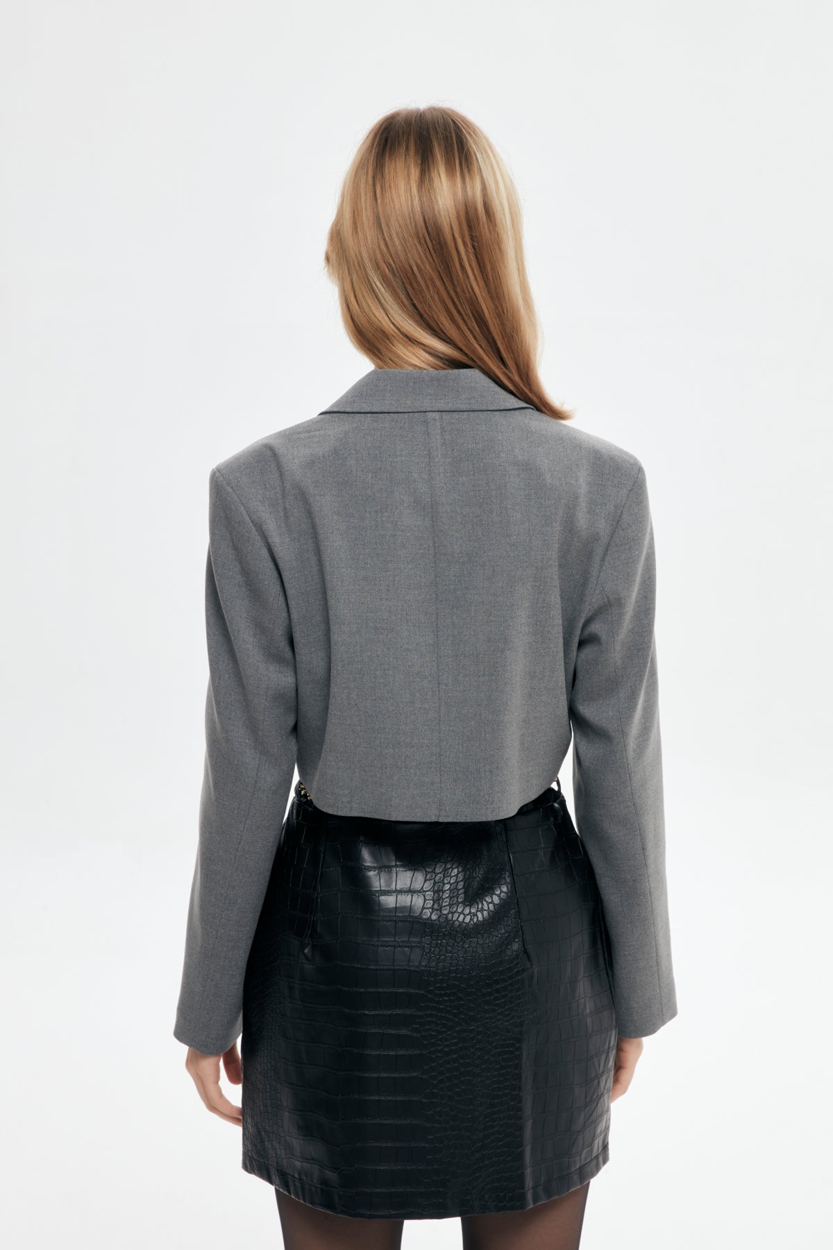 Vatka Detaylı Crop Blazer Ceket Gri – QUZU