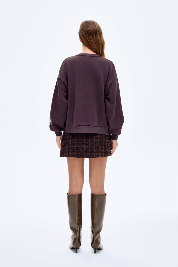 Kabartma Yazı Nakışlı Oversize Sweatshirt Kahverengi