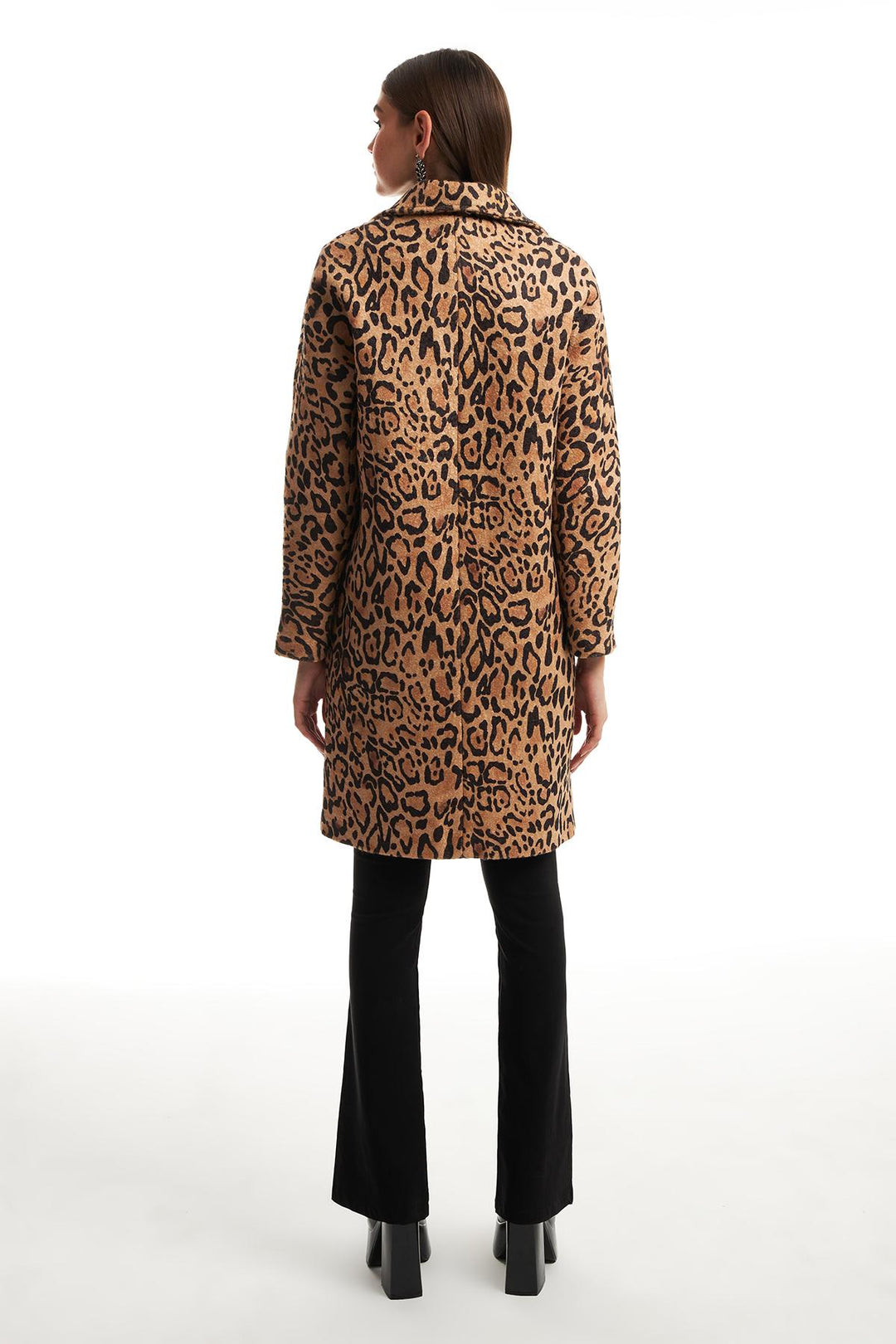 Leopard Patterned Buttoned Coat Beige