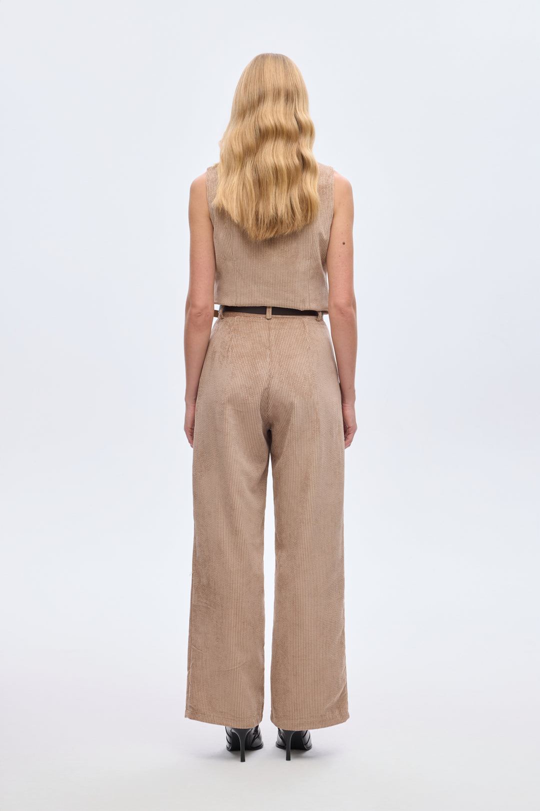 Kemerli Fitilli Kadife Bol Paça Pantolon Camel