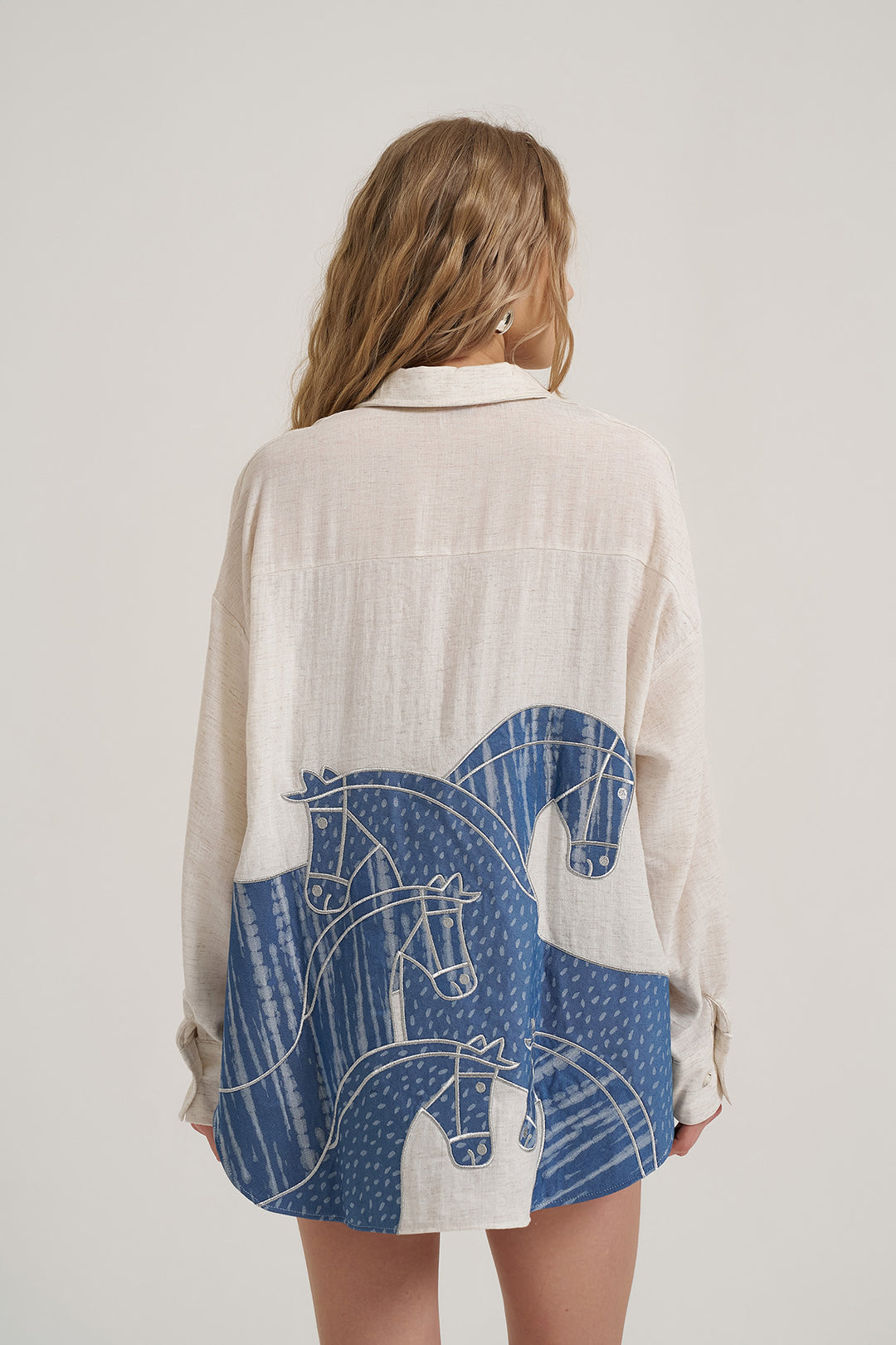 Sırtı Baskı Detaylı Oversize Keten Gömlek Naturel