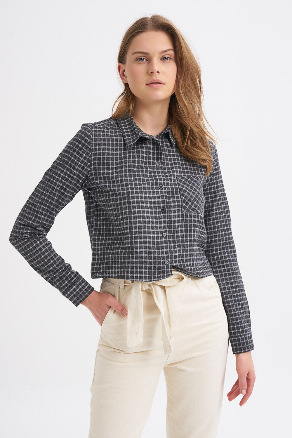 Single Pocket Plaid Shirt Black