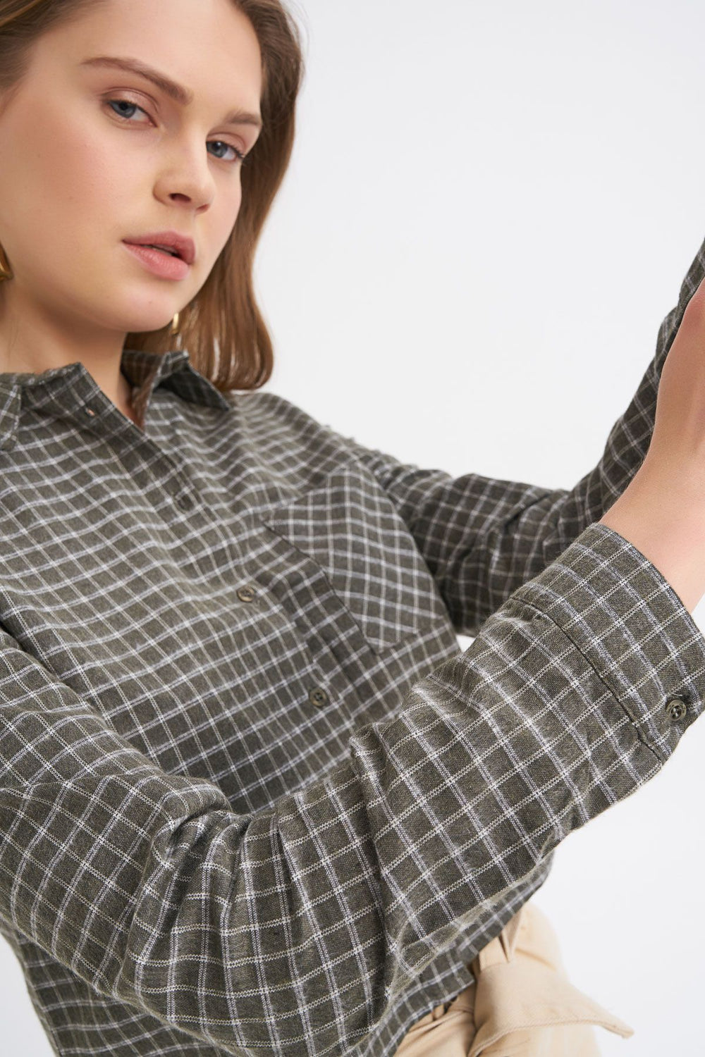 Single Pocket Plaid Shirt Khaki