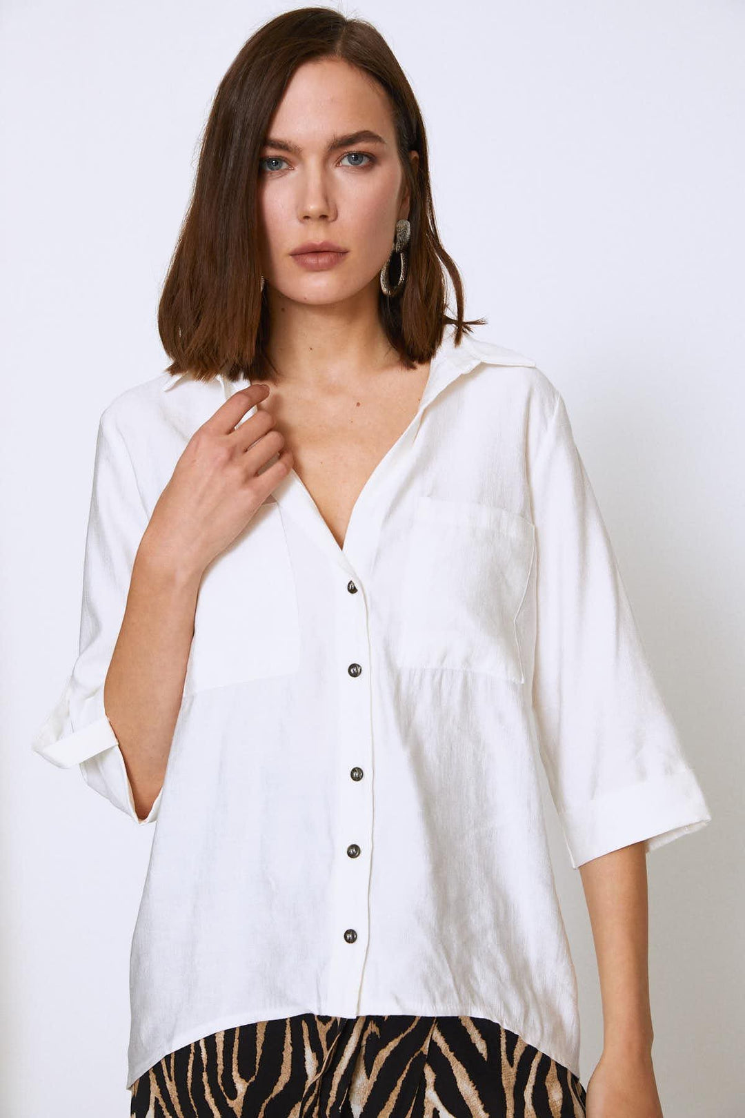 V-Neck Three Quarter Sleeve Shirt Ecru