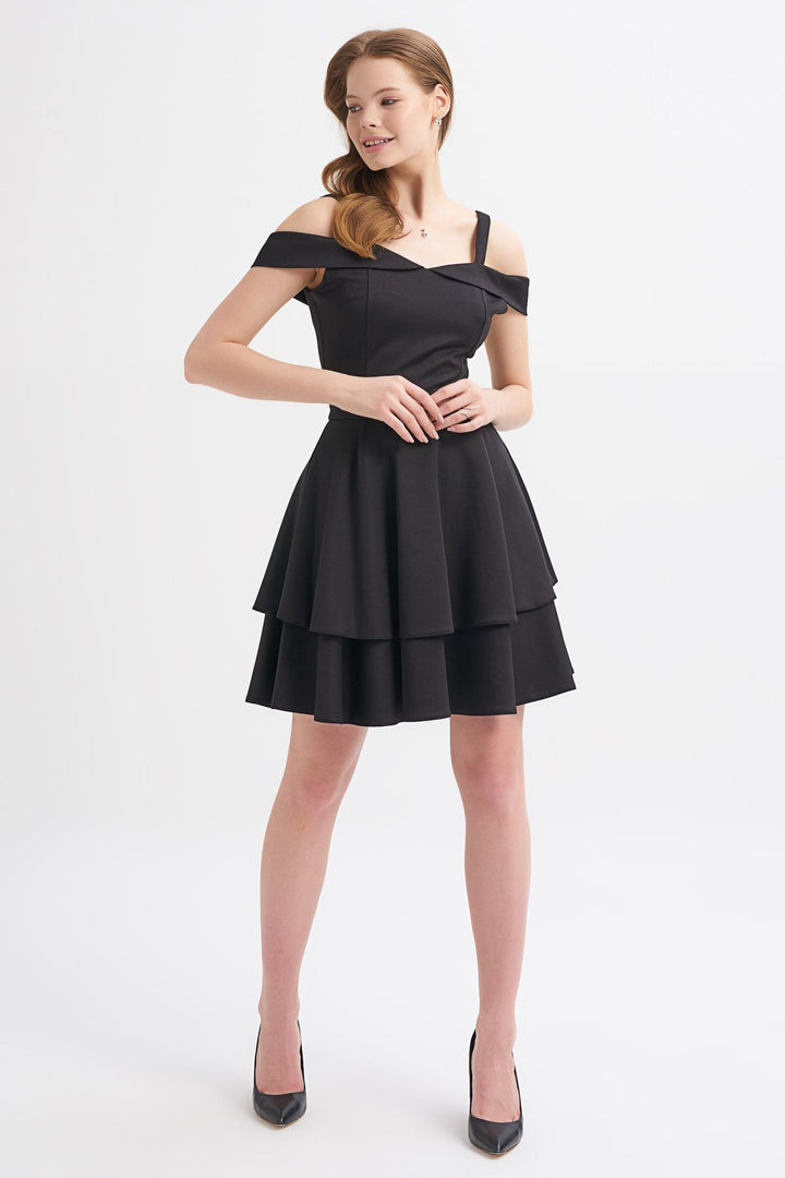 Askılı Düşük Omuz Kat Kat Elbise Siyah