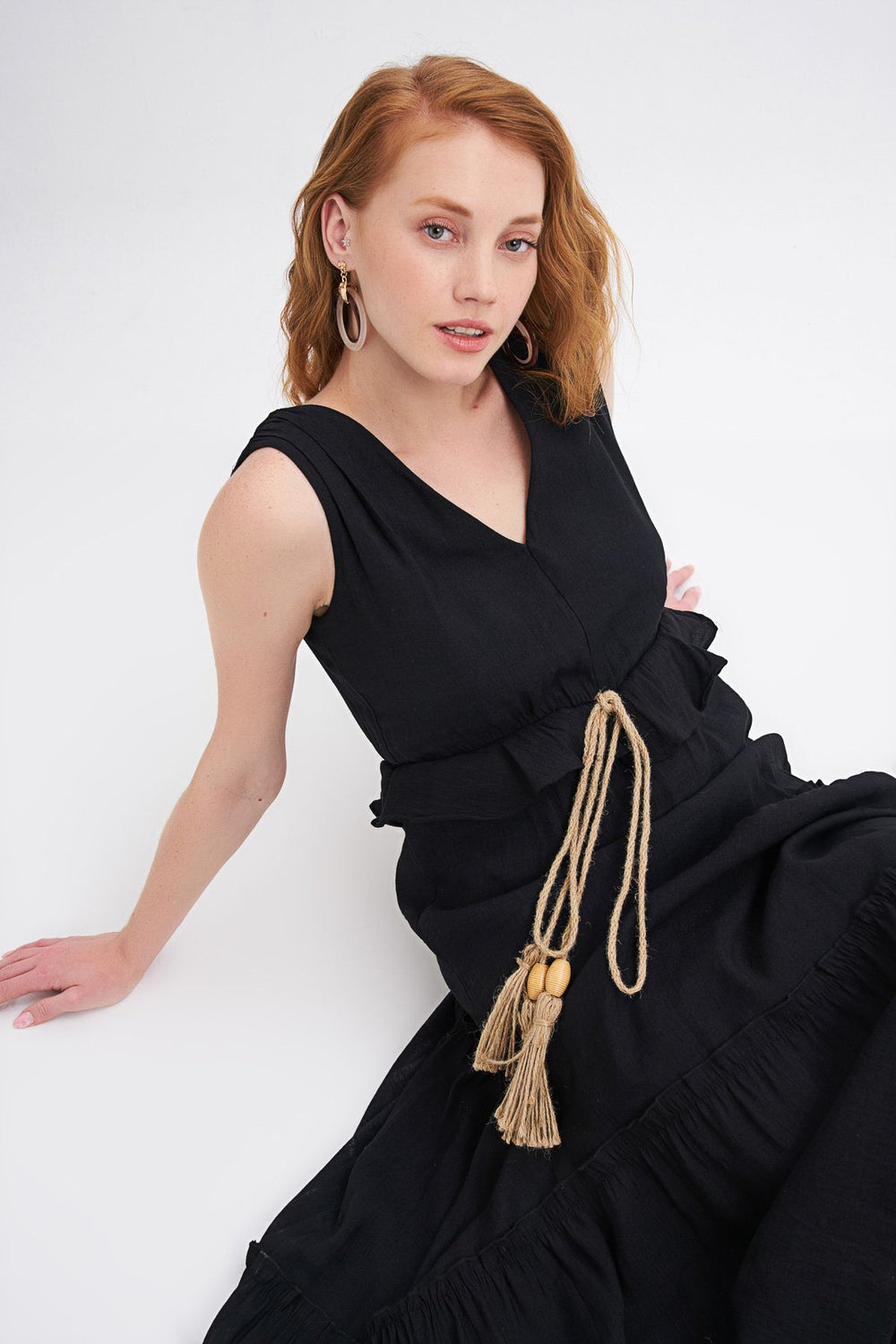 V Neck Straw Belt Detailed Dress Black