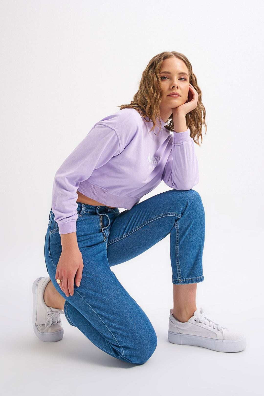 Yazı Baskılı Crop Sweatshirt Lila