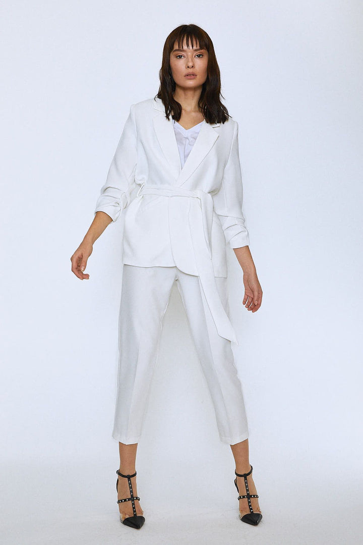 Beli Kuşaklı Fleto Cepli Ceket Ekru