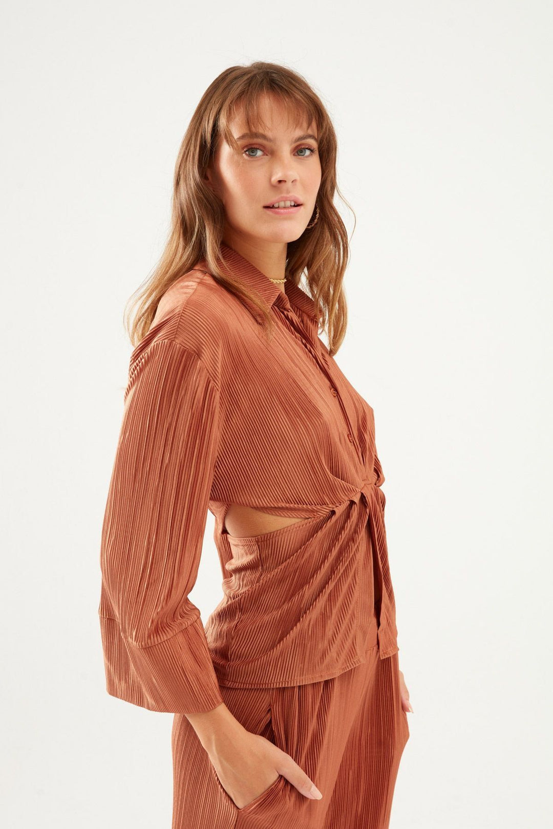 Decollete Pleated Shirt Brown