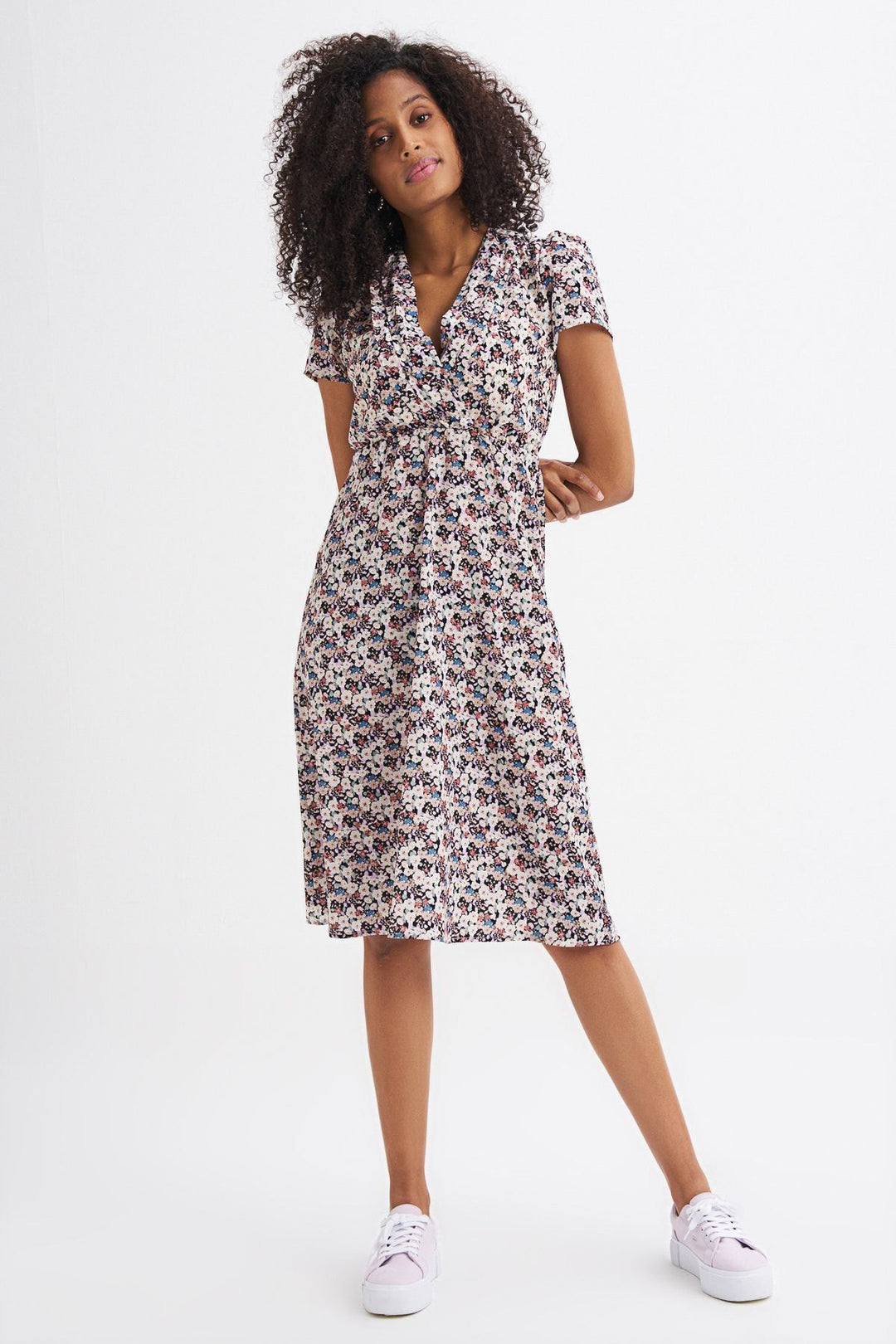 Crispy Floral Pattern Midi Dress Black