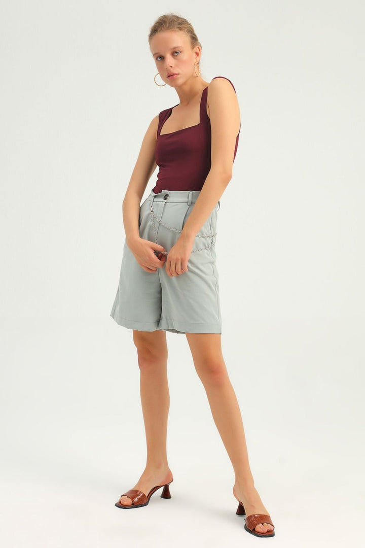 Chain Detailed High Waist Shorts Mint